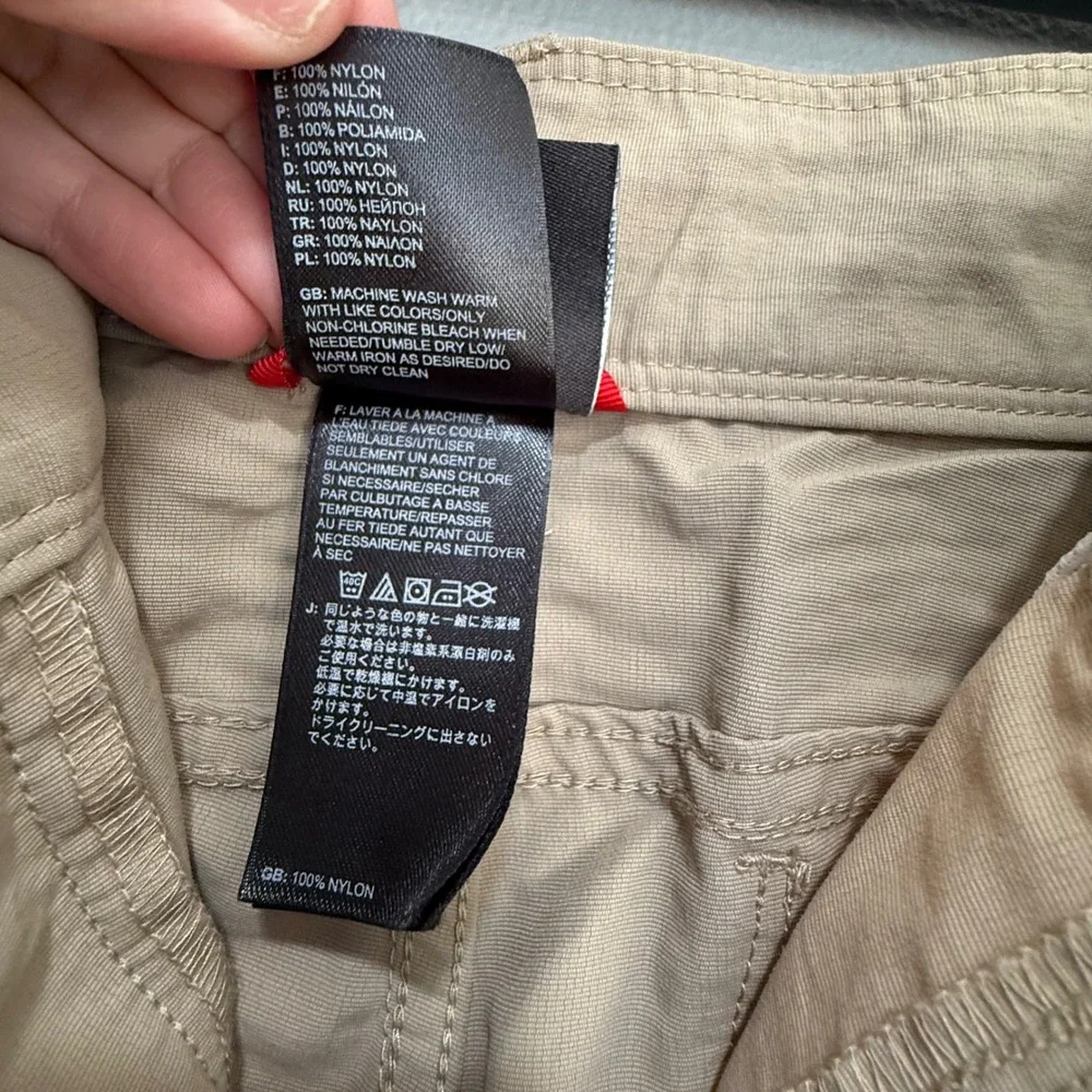 The North Face Mens Khaki Nylon Hiking Shorts Tan Outdoor Trail Size 36